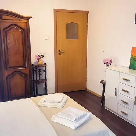 Aviatiei Vintage Charm With Ac Apartment *