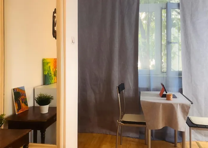 Aviatiei Vintage Charm With Ac شقة *