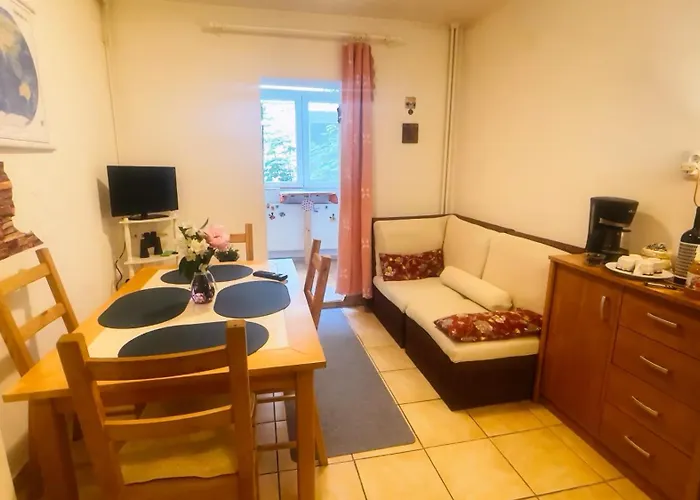 Aviatiei Vintage Charm With Ac Apartmán *