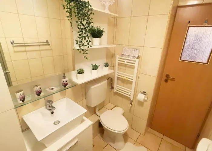 Aviatiei Vintage Charm With Ac شقة *